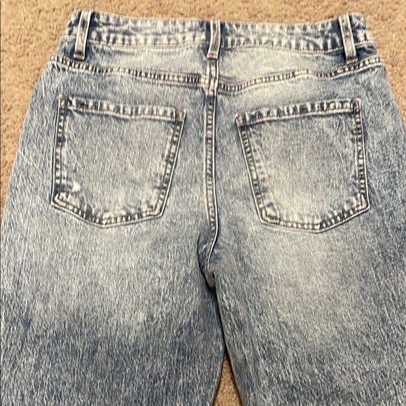 Women's Blue Distressed Jeans - Picture 5 of 6